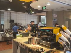 -麦当劳(湖光北街店)