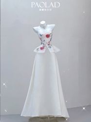 -南京宝娜嫁衣婚纱礼服馆(中央路店)