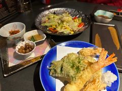 -铭牛烧肉·和牛海鲜自助(高新月牙湖店)