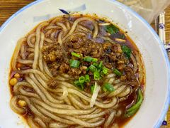 -八一路好吃街(雨田商务大厦店)