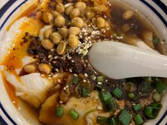 -正南齐北·老街糯米团(洪崖洞店)