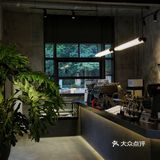 城市咖啡角落随性一刻🐢与保安室巨型龟的午后
