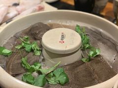 冰镇鲜毛肚-捞锅坝子老火锅(汽博中心店)