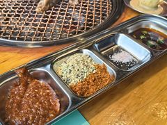 -唯成•韩国炭火烤肉 유성고기