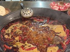 -黄潇洒老火锅(九眼桥宏济巷店)