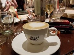 -襄阳富力皇冠假日酒店 · 大堂酒廊