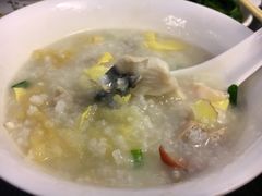 荔湾艇仔粥-伍湛记 · 广州老字号(龙津中路店)