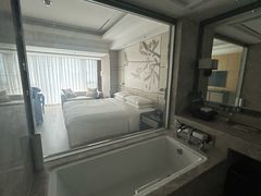 -上海宝华万豪酒店