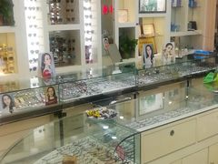 -罗创丹阳眼镜(童卫路店)