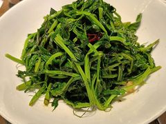 -黄泥岗·地道湖北菜(奥特莱斯店)