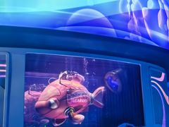 -海底巡游艇:尼莫和好友的海洋世界