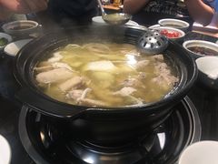 -东椰·海南椰子鸡火锅(朝阳门店)