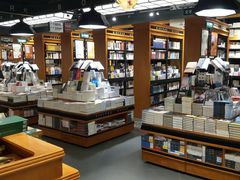 -西西弗书店&矢量咖啡(凯德晶萃广场店)