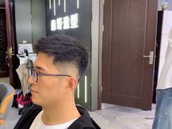 -藤野造型烫发染发