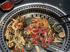 -马路牙子烧烤音乐酒馆(望京店)