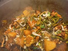 -山河屯铁锅炖(哈西站店)