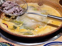 -洱火云南酸菜牛肉火锅(石景山当代商城店)