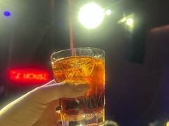 -TZ House音乐现场(来福士中心店)