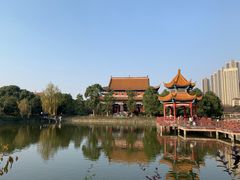 -黄兴南路步行商业街