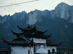 -罗田薄刀峰风景区