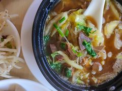 -闫家驴肉老店(华电一校店)
