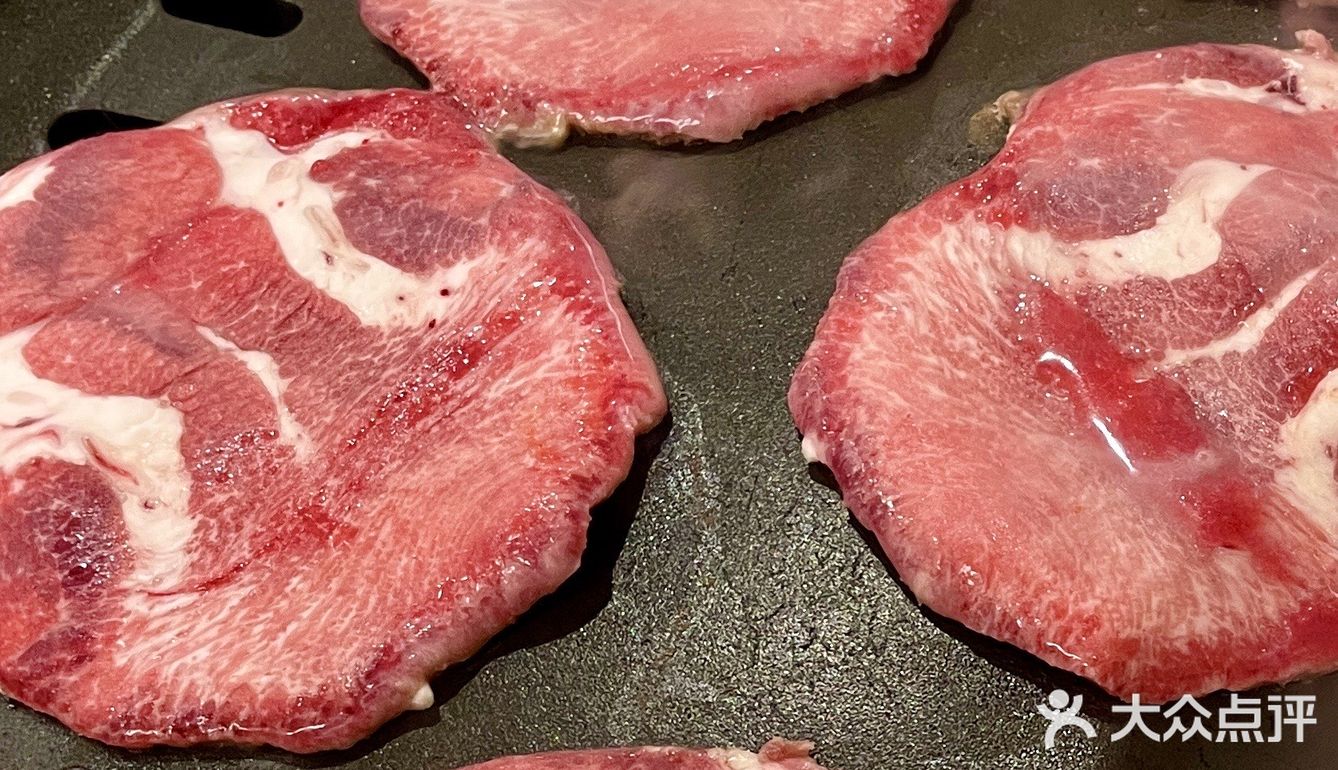 大口吃肉，然后暴富