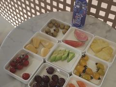 -涨巢·潮玩水疗局