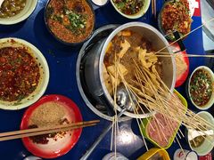 -马路边边麻辣烫联盟路店