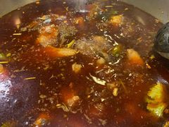 -肖肖酸萝卜鱼火锅(总店)