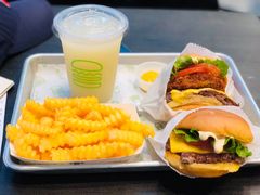 芝士牛肉蘑菇堡-Shake Shack(西单大悦城店)