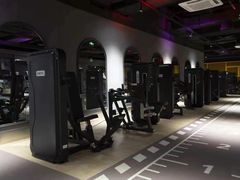 -鸿星健身连锁(广州大学商业中心店)