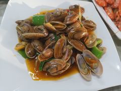 -四川小胡子海鲜(丁村万人海鲜广场店)