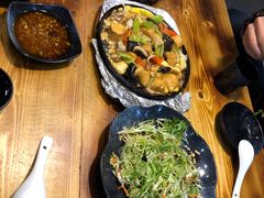 -老东镇啤酒屋海鲜加工·蒸汽海鲜·海鲜烧烤(台东店)