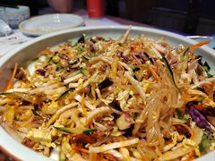 -山河屯铁锅炖·非遗东北菜(南山店)