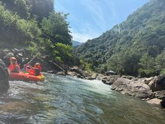 -安吉龙王山峡谷漂流