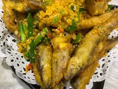 炸多春鱼-桥东喜碧海鲜街(水东街店)