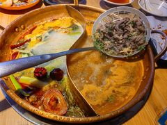 -洱火云南酸菜牛肉火锅(石景山当代商城店)