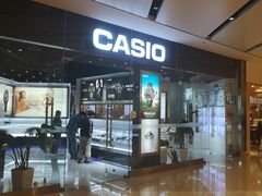 -王府井百货熙地港店