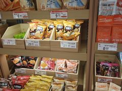 -良品铺子(白云新世界店)