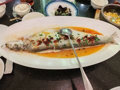 剁椒豆豉蒸翘嘴鱼-书湘门地·中国十佳湘菜(西苑店)