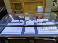 -沐渔二手奢侈品黄金手表包包回收·中古店(广州塔店)