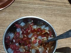 -成都你六姐·牛肉冒菜(上海环宇荟店)