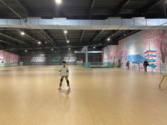 -极限PLAY运动娱乐新世界·团建派对潮玩休闲馆·室内蹦极高空游乐园
