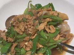 -绿草地·湘菜(酃湖师院店)