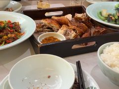 -荷花亭·湖北融合菜(中商广场店)