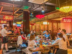 大堂-矮板凳老火锅(宽窄巷子店)