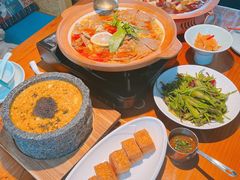 -菌自由丨野生菌火锅特色庭院餐厅(丽江古城店)