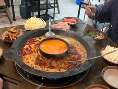 -黄潇洒老火锅(九眼桥宏济巷店)