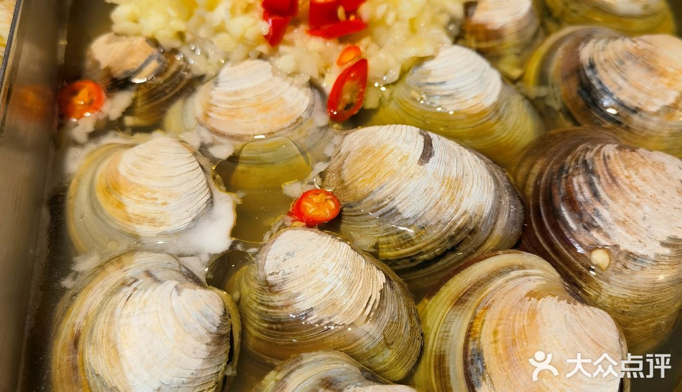 这家海鲜火锅真的太绝了吧！！！汤都好好喝！！