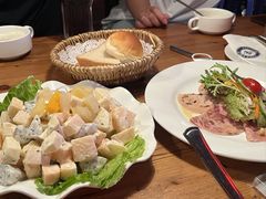 -宝莱纳啤酒花园餐厅PAULANER BRAUHAUS Nanjing(广州路店)
